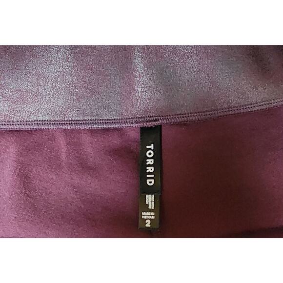 Torrid Leggings 2X Ponte Burgundy Foil Print Mid Rise Full Length Plus Size New - Picture 9 of 9